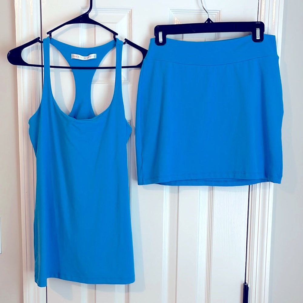 Susana Monaco size M, turquoise, two-piece outfit. In excellent condition.